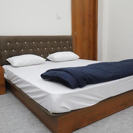 Hotel Garima Ujjain Eksteriør bilde